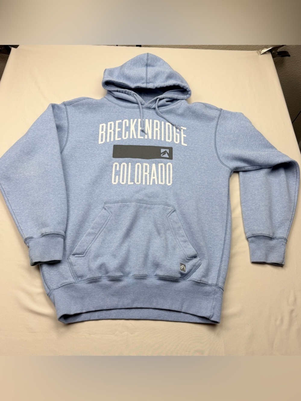 Breckenridge Colorado Light Blue Men's Hooded Sweatshirt